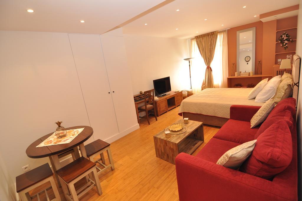 Champs Elysees Executive Apartment Париж Екстериор снимка