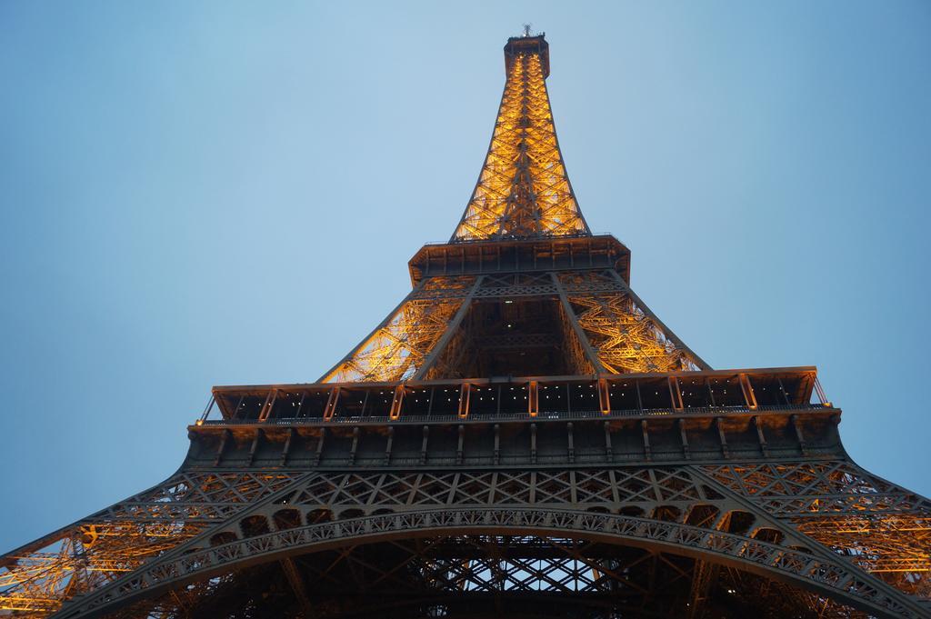 Champs Elysees Executive Apartment Париж Екстериор снимка